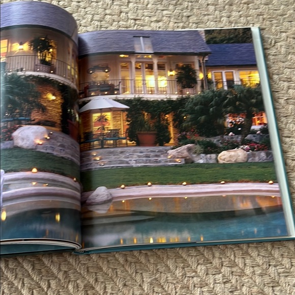 Making Yourself at Home by Jane Seymour - Home Décor Book with Green Cover - Picture 8 of 16